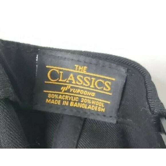 The Classics Yupoong Rose with Gold Crown Snapback Hat – Black Embroidered Acryl - Picture 9 of 9